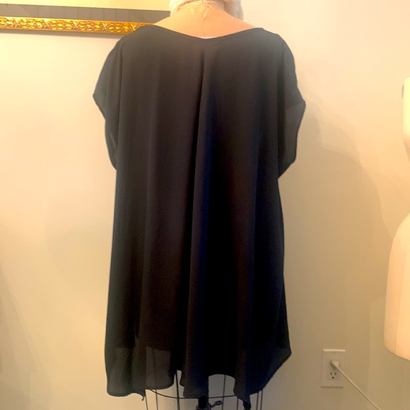 Olivia Moon black tunic with fishtail back - Picture 2 of 5